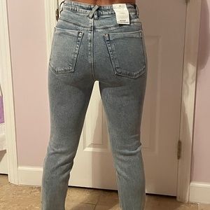 a loves a high rise slender straight light wash